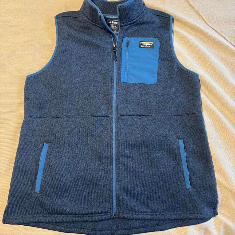 Llbean Women's Blue and Navy Gilet